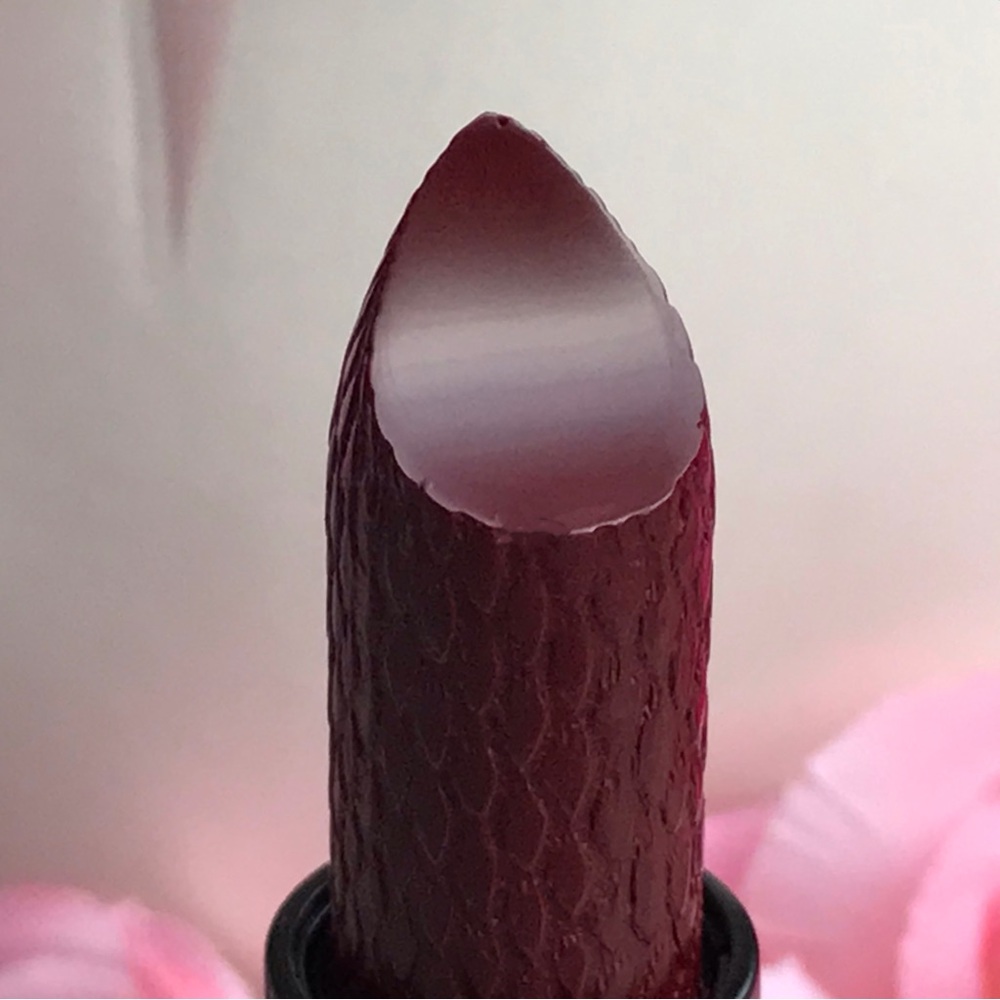 Laura Geller Iconic Baked Sculpting Lipstick in Broadway Plum ISSUE w Tube *BNIB - Picture 7 of 15